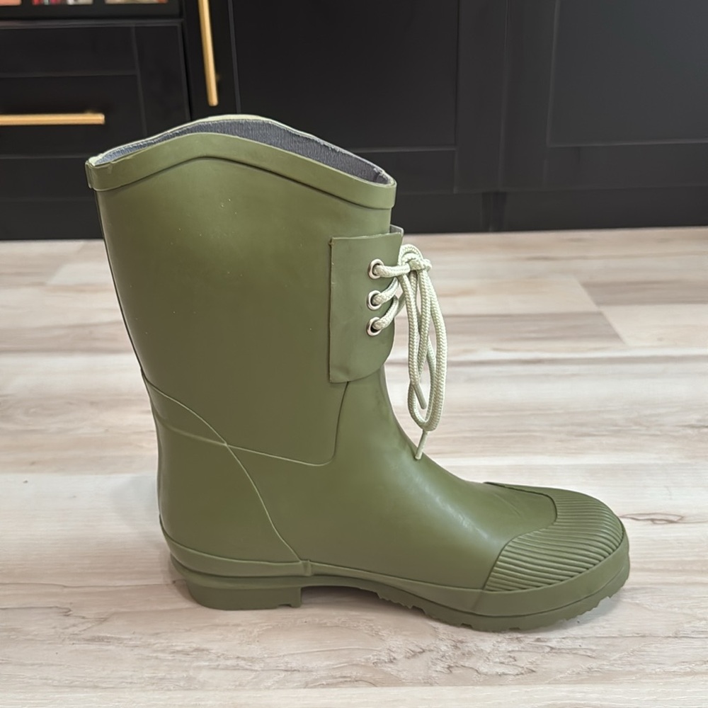 Nomad Lace-Up Detail Rubber Rain Boots - Picture 5 of 8